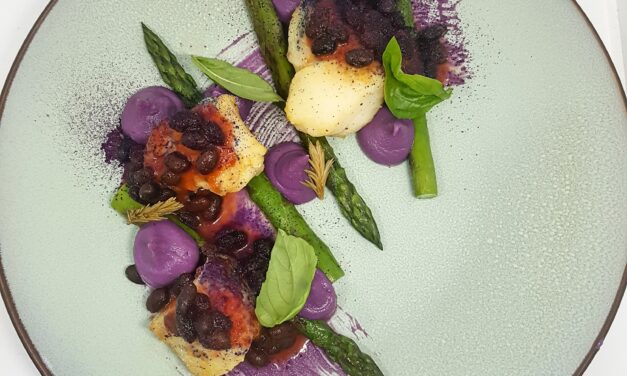 Ördöghal, fekete babragu, spárga, lila édesburgonya, savanyított fenyőrügy, bazsalikom