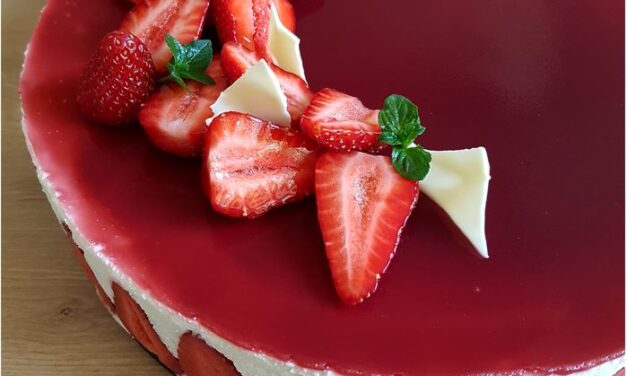 Epres túró mousse torta