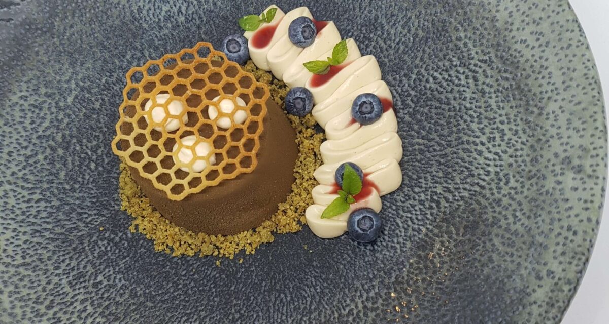 Csoki tortácska áfonyával