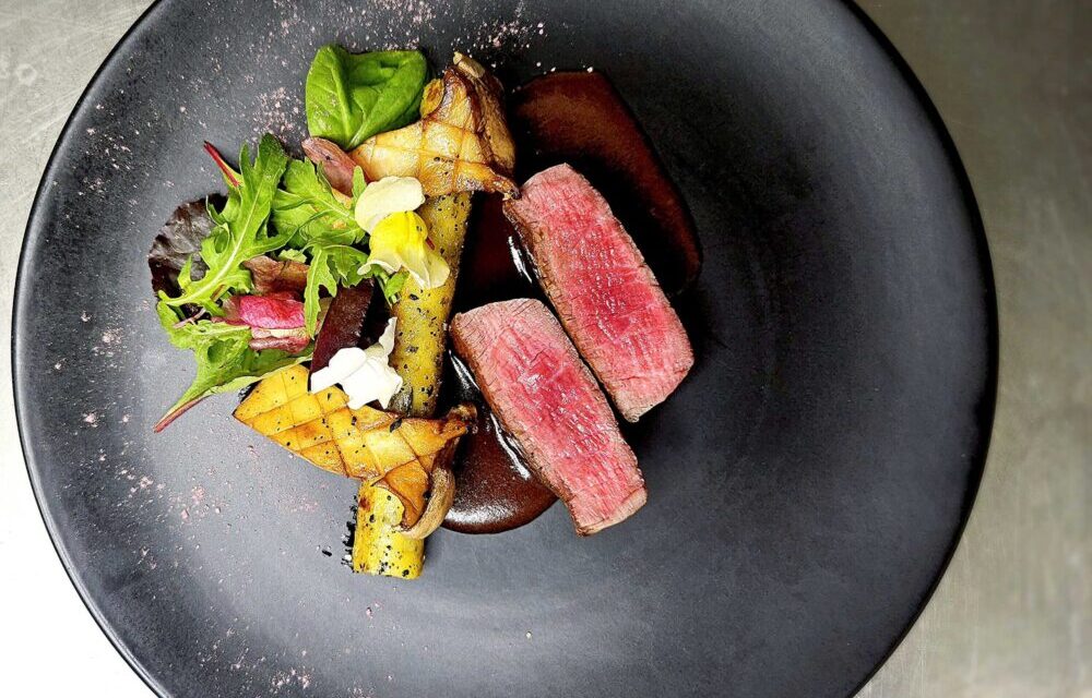 Mini steak, tökmagvas burgonyanudli, ördögszekérgomba